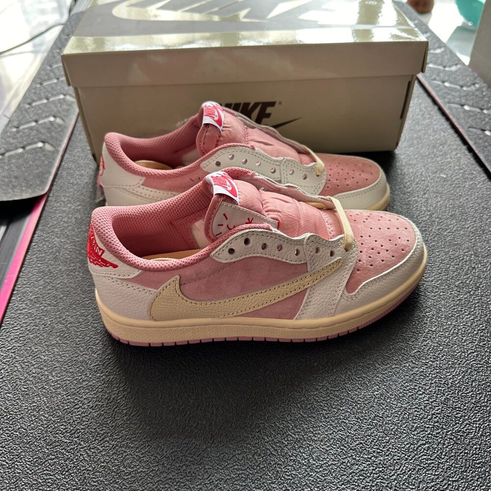 Women's Nike Jordan 1 Low Pink Sneakers